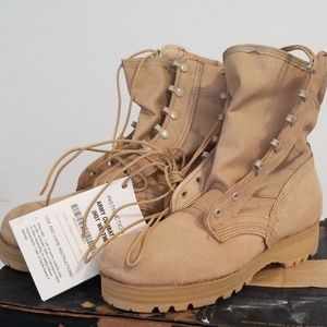 Wellco tan Military boots NEW